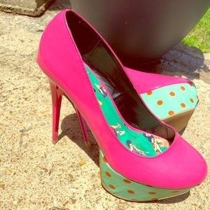Amazing and unique platform heel (pink and green)